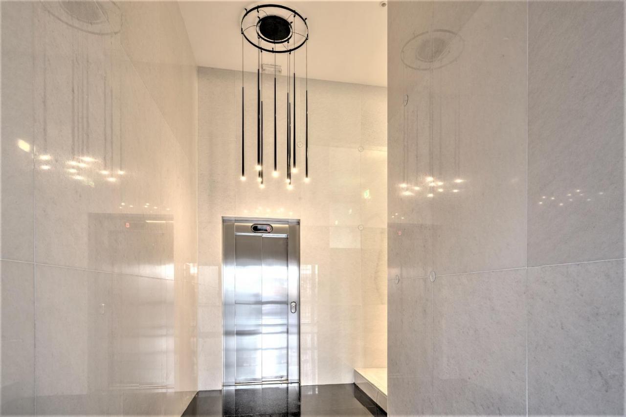 The Antwerp Marble Lodge Exterior photo